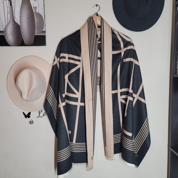 Accessories - Stylish Reversible large Soft Cozy cashmere/Pashmina